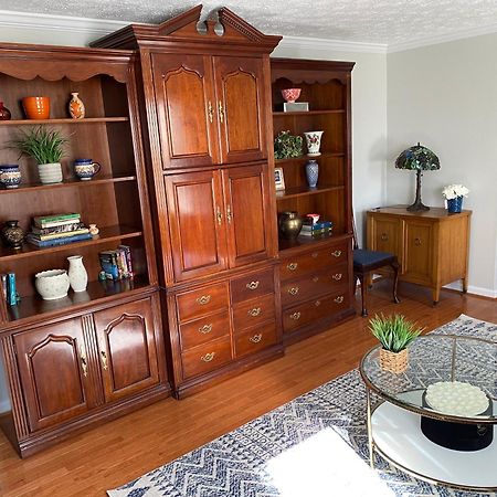 Upgraded, Beautiful 4 Bd Colonial In Silver Spring Exterior foto
