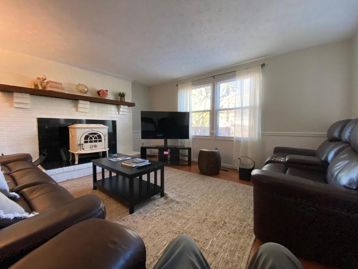 Upgraded, Beautiful 4 Bd Colonial In Silver Spring Exterior foto