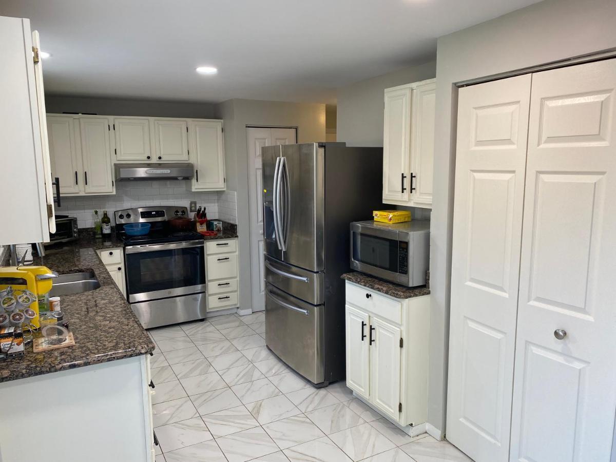 Upgraded, Beautiful 4 Bd Colonial In Silver Spring Exterior foto