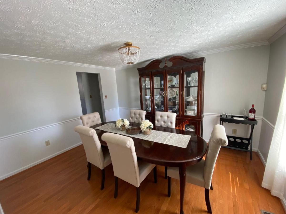 Upgraded, Beautiful 4 Bd Colonial In Silver Spring Exterior foto